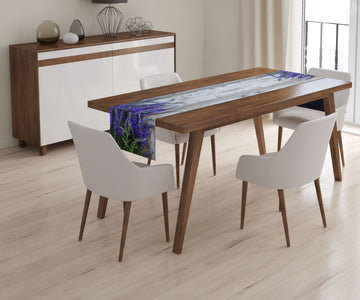 Tappeto Runner da Tavola Lavanda sul Legno
