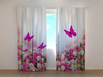 Tende Farfalle Cremisi e Fiori