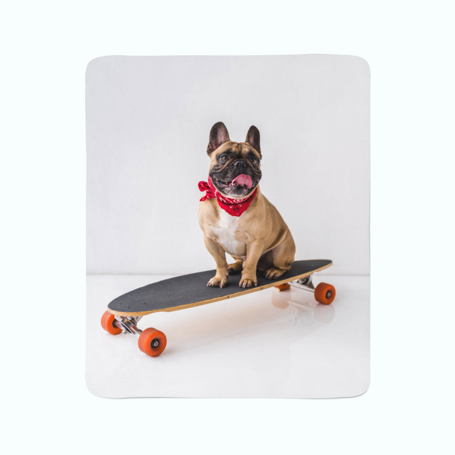 Coperta in Flanella Bulldog Francese su Skateboard