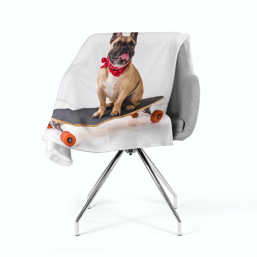 Coperta in Flanella Bulldog Francese su Skateboard