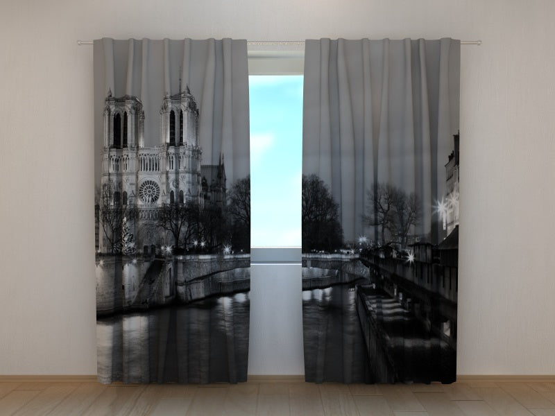 Tende Notre-Dame de Paris