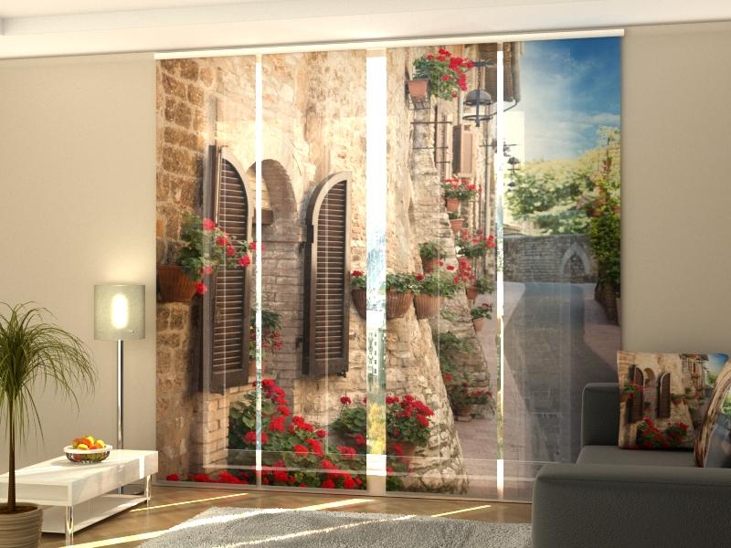Set di 4 Tende a Pannello Vicolo con i Fiori